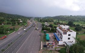Hotel White Lotus At Ratanpur Border